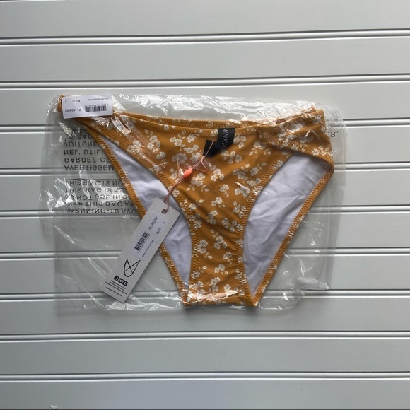 REVOLVE Minkpink Small Yellow Boho Floral Sunburst Basic Bikini Bottom - Picture 5 of 5
